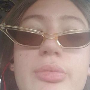 Meet your Posher, Maru